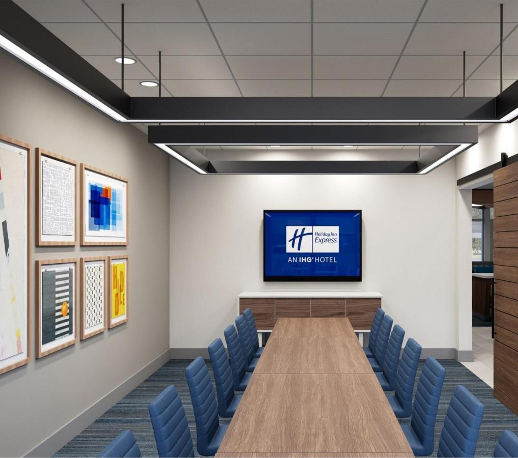 Holiday Inn Express & Suites - Hawaiian Gardens By Ihg ภายนอก รูปภาพ