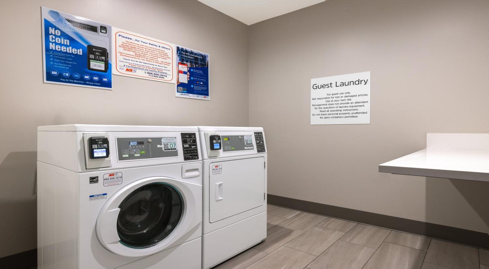 Holiday Inn Express & Suites - Hawaiian Gardens By Ihg ภายนอก รูปภาพ